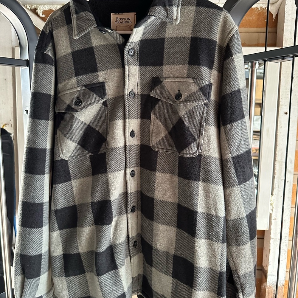 Black and Gray Plaid Button-Up Shirt